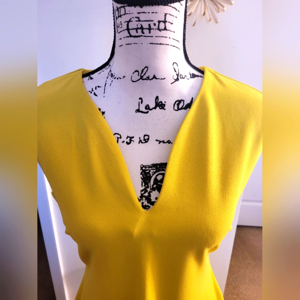 NY & COMPANY ~ Lime Sheath Dress